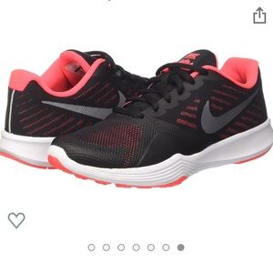 Nike training shoe women’s size 7.5